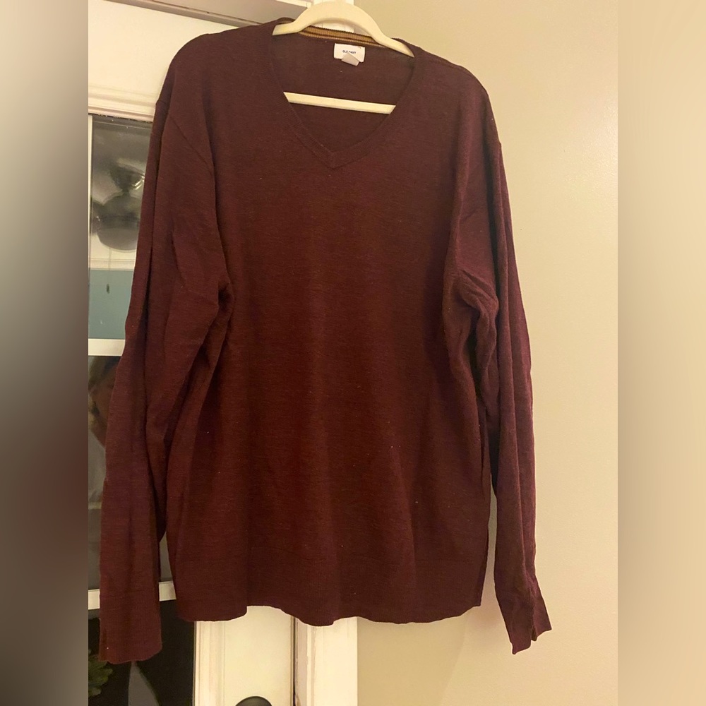 Mens XXL Old Navy sweater. Like New